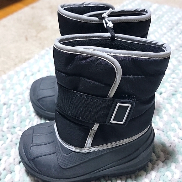 CAT AND JACK BABY BOOTS - Picture 3 of 8